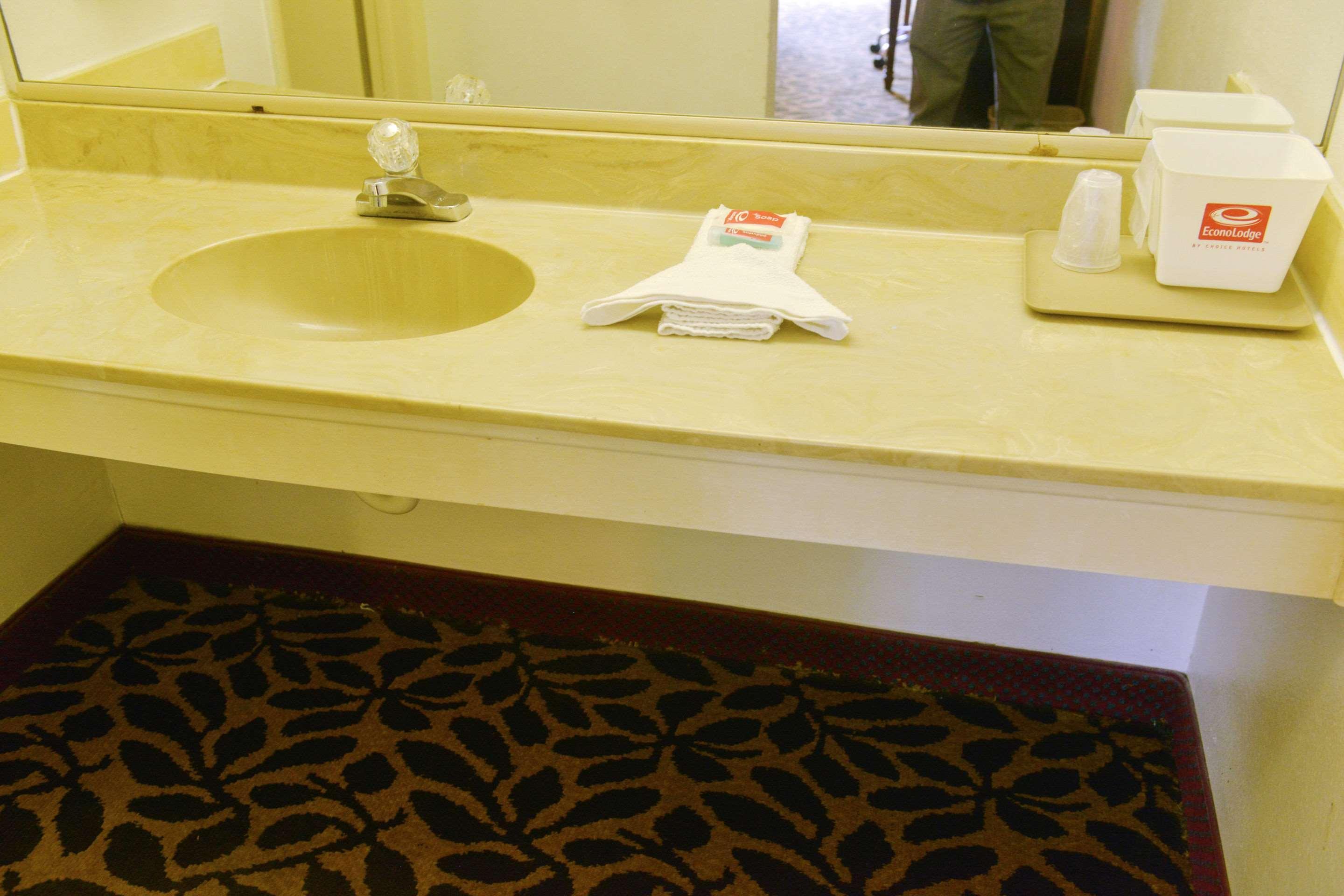 Econo Lodge North North Fort Myers Bagian luar foto