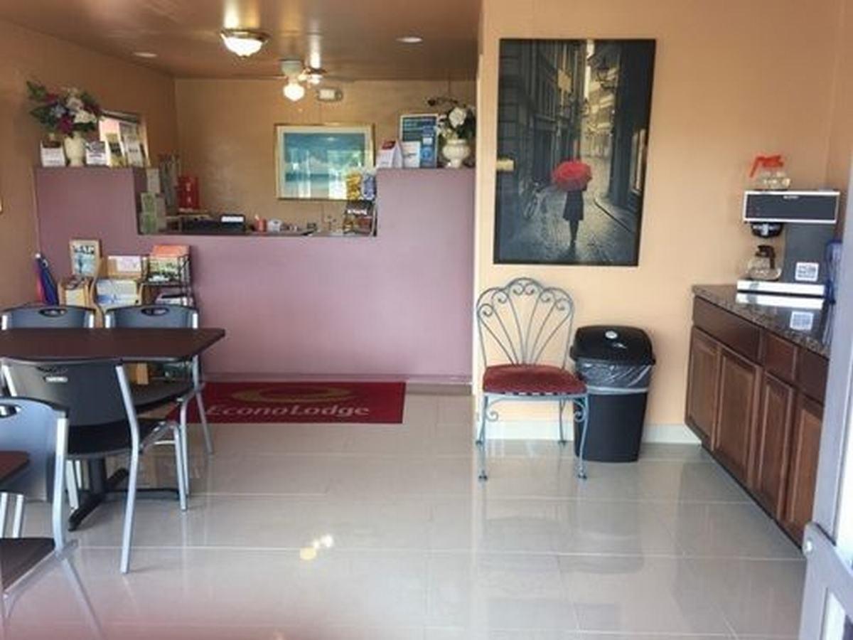 Econo Lodge North North Fort Myers Bagian luar foto